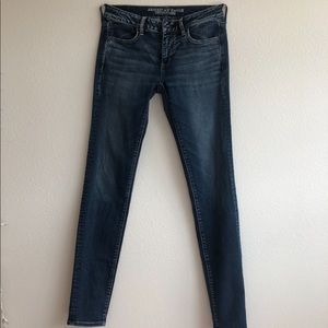 American Eagle Dark Wash Low Rise Jegging